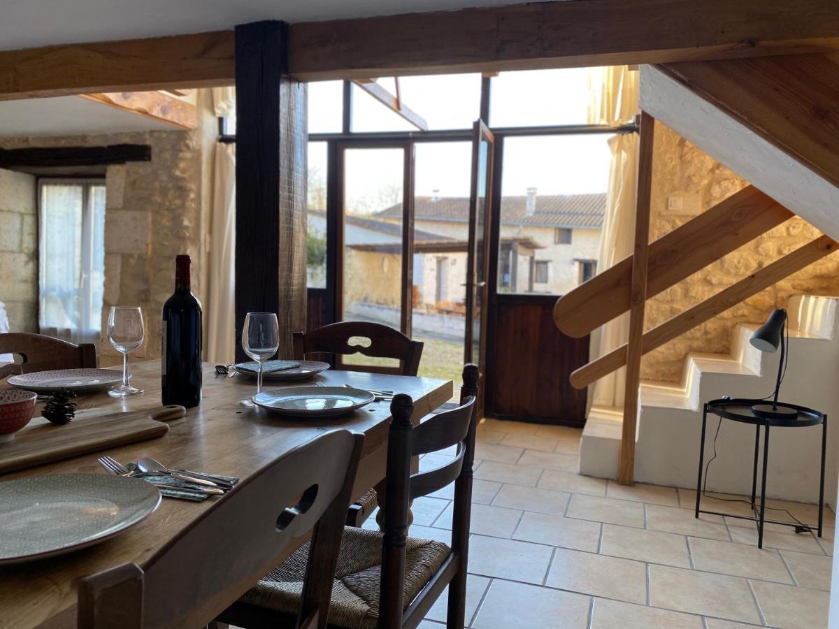 Metairie Des Gacheries Champagne-et-Fontaine Экстерьер фото