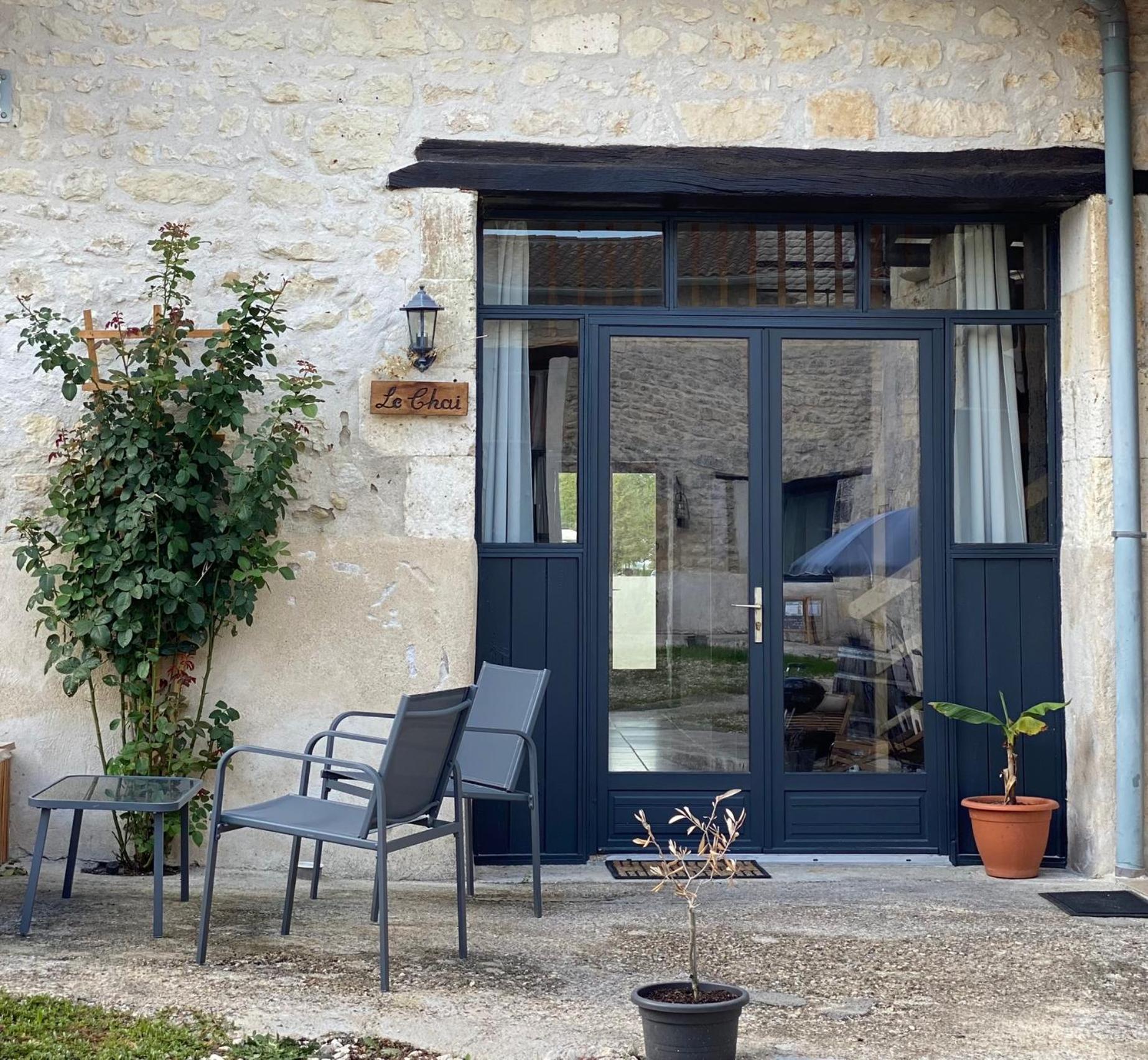 Metairie Des Gacheries Champagne-et-Fontaine Экстерьер фото